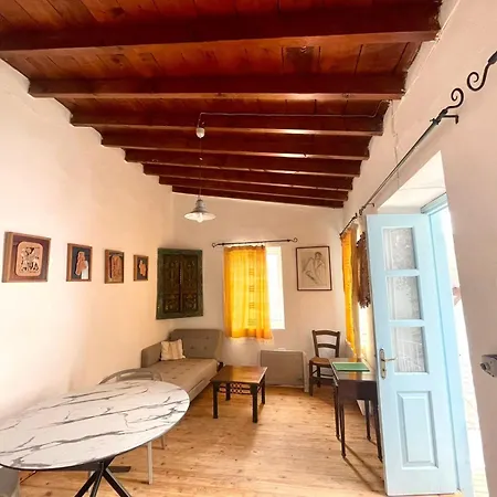 Landhaus Square - With Access To Shared Pool 3 Minutes Walk Kalavasos