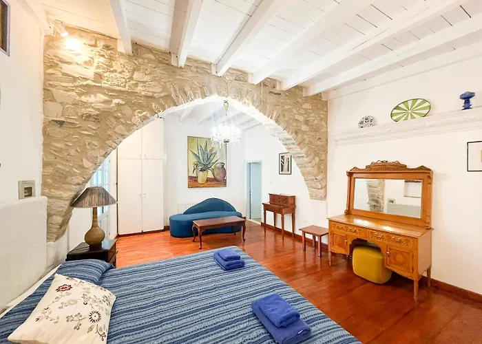 Venkovský dům Square - With Access To Shared Pool 3 Minutes Walk Kalavasos